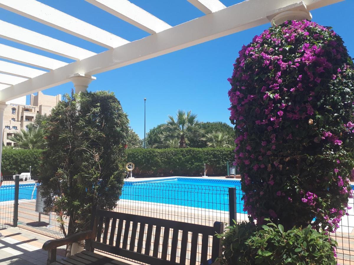 Apartamento Playa Verde Isla Canela Exterior photo